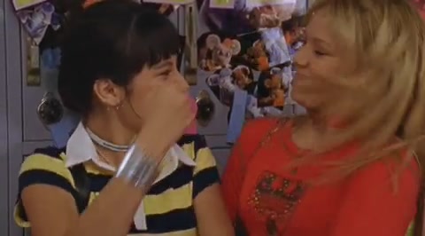 DailyDuff-dot-org_LizzieMcGuire-2x34MagicTrain1204.jpg