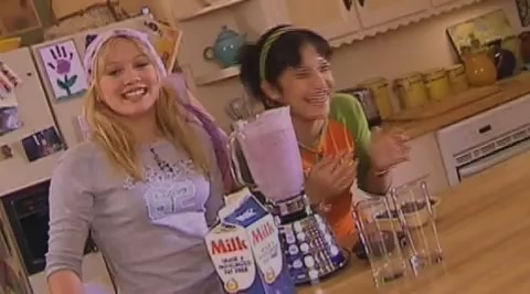 DailyDuff-dot-org_LizzieMcGuire-2x34MagicTrain1208.jpg