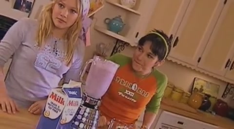 DailyDuff-dot-org_LizzieMcGuire-2x34MagicTrain1213.jpg