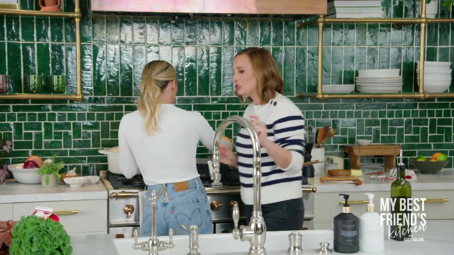 DailyDuff-dot-nl_MyBestFriendsKitchenwithGabyDalkin1212.jpg DailyDuff-dot-nl_MyBestFriendsKitchenwithGabyDalkin1212.jpg