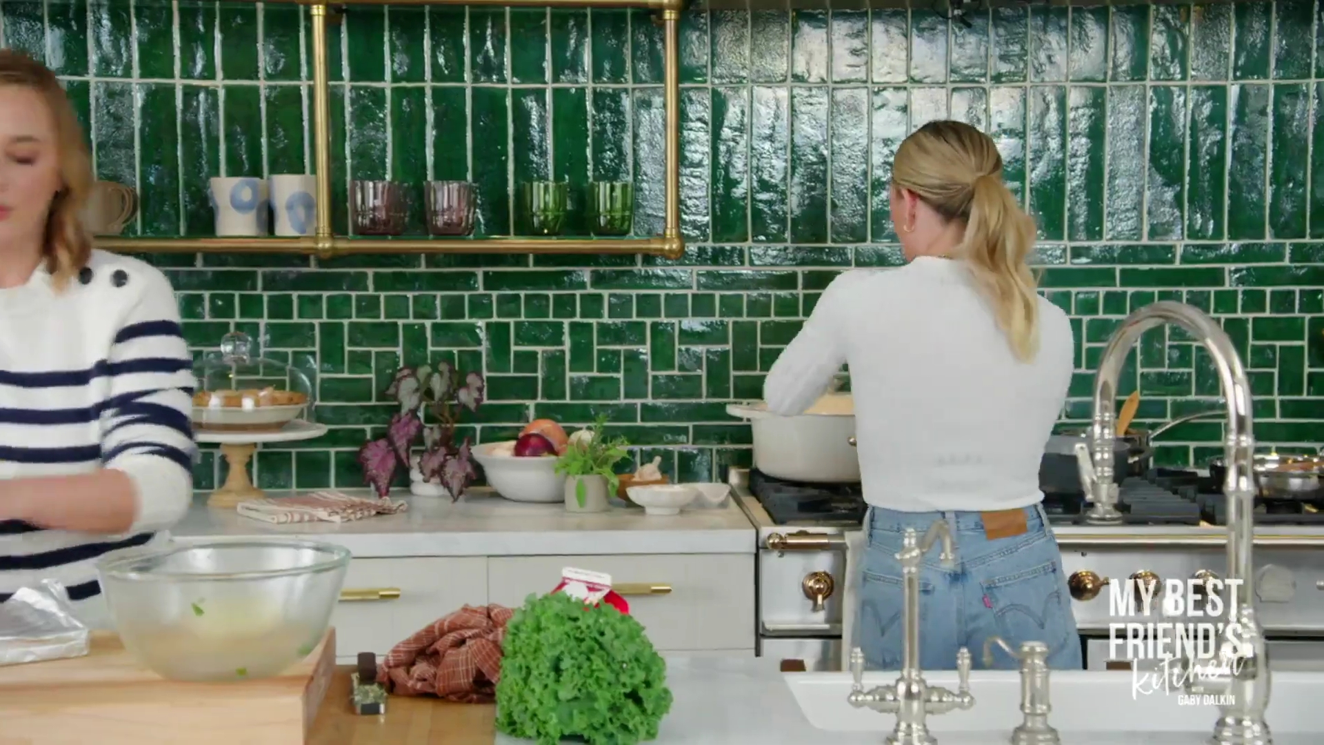 DailyDuff-dot-nl_MyBestFriendsKitchenwithGabyDalkin1216.jpg DailyDuff-dot-nl_MyBestFriendsKitchenwithGabyDalkin1216.jpg