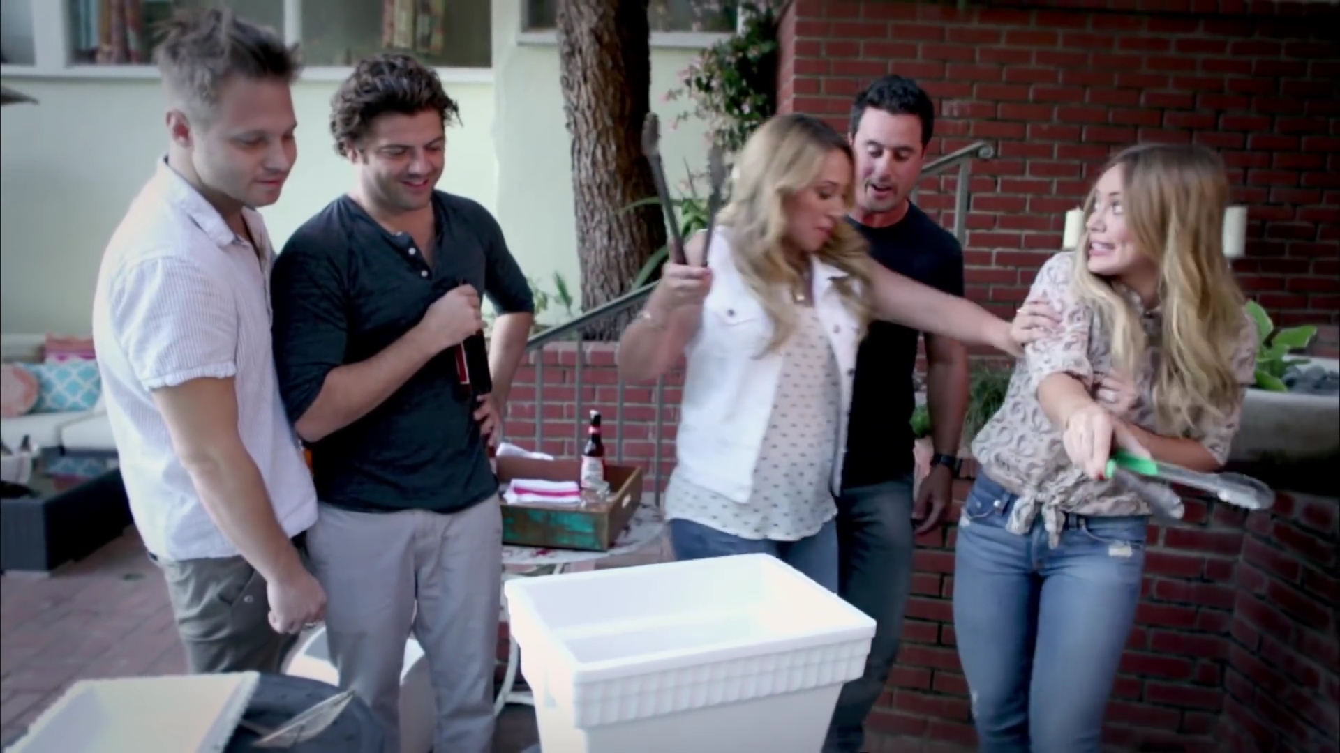 DailyDuff-dot-nl_RealGirlsKitchen1x05DuffFamilyCrabBoil0821.jpg DailyDuff-dot-nl_RealGirlsKitchen1x05DuffFamilyCrabBoil0821.jpg