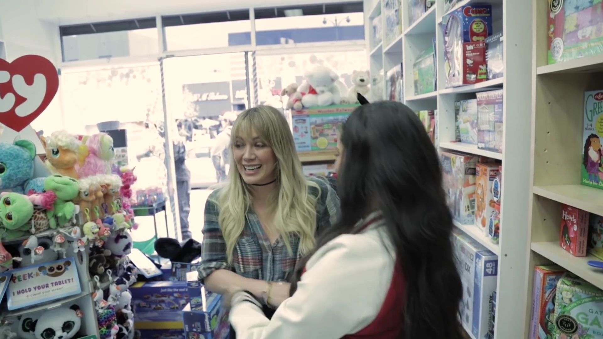 DailyDuff-dot-nl_WhatLastMinuteChristmasShoppingisReallyLike_Bloopers0031.jpg