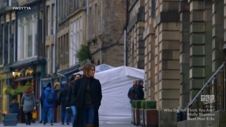 DailyDuff-dot-nl_WhoDoYouThinkYouAre10x04-2057.jpg