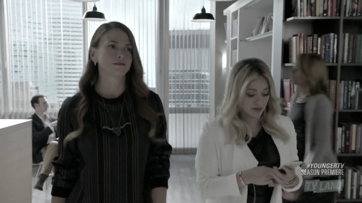 DailyDuff_dot_nl-Younger2x02-0987.jpg