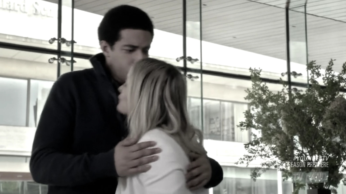DailyDuff_dot_nl-Younger2x02-1017.jpg