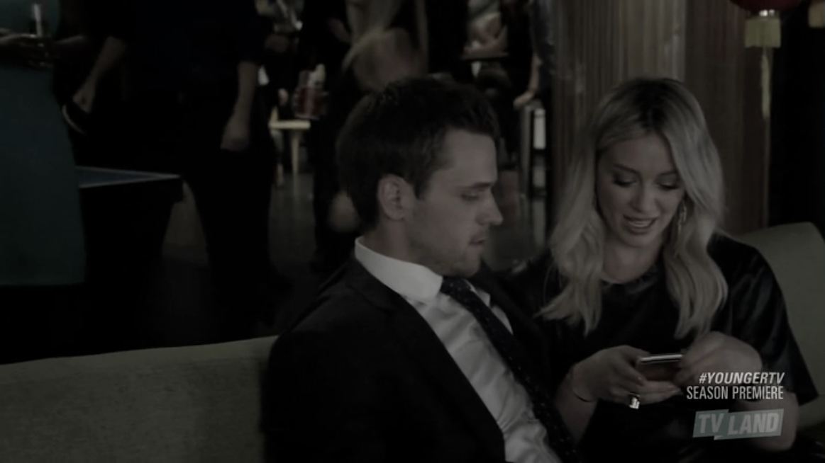 DailyDuff_dot_nl-Younger2x02-1211.jpg