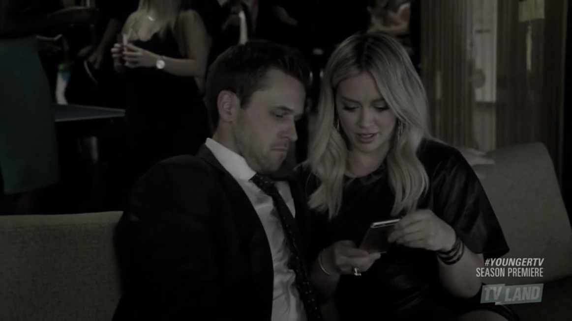 DailyDuff_dot_nl-Younger2x02-1217.jpg
