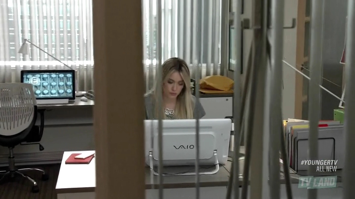 DailyDuff_dot_nl-younger2x08-0544.jpg