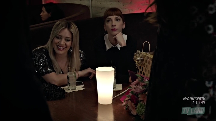 DailyDuff_dot_nl-younger2x08-1012.jpg