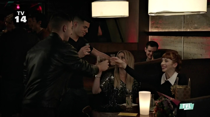 DailyDuff_dot_nl-younger2x08-1109.jpg