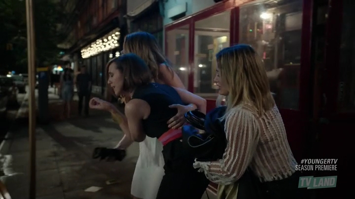 DailyDuff-dot-NL-Younger3x01-0987.jpg DailyDuff-dot-NL-Younger3x01-0987.jpg