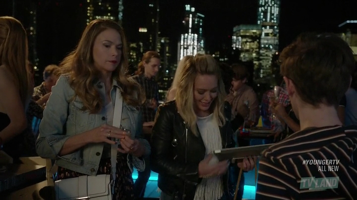 DailyDuff-dot-NL-Younger3x02-0933.jpg DailyDuff-dot-NL-Younger3x02-0933.jpg