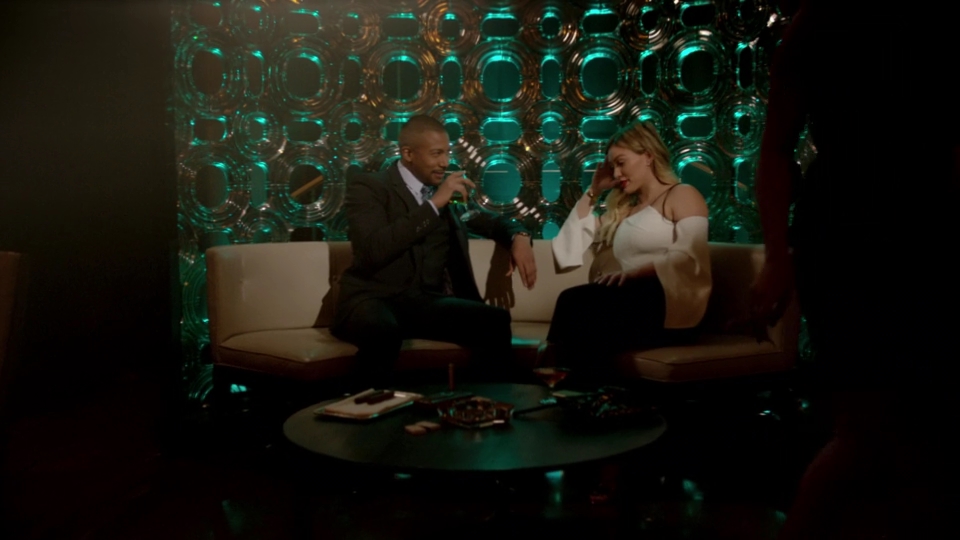 DailyDuff-dot-nl_Younger4x05TheGiftoftheMaggie0437.jpg DailyDuff-dot-nl_Younger4x05TheGiftoftheMaggie0437.jpg