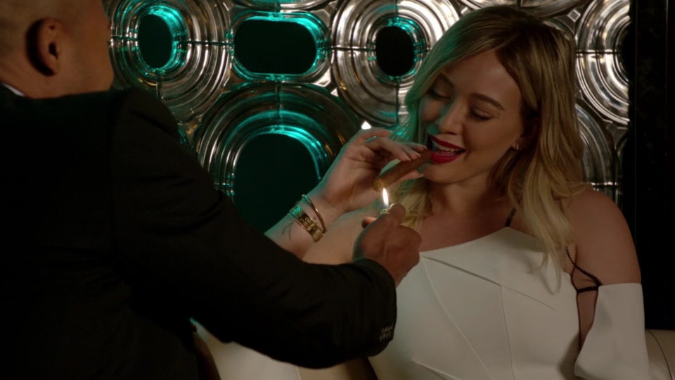 DailyDuff-dot-nl_Younger4x05TheGiftoftheMaggie0536.jpg DailyDuff-dot-nl_Younger4x05TheGiftoftheMaggie0536.jpg