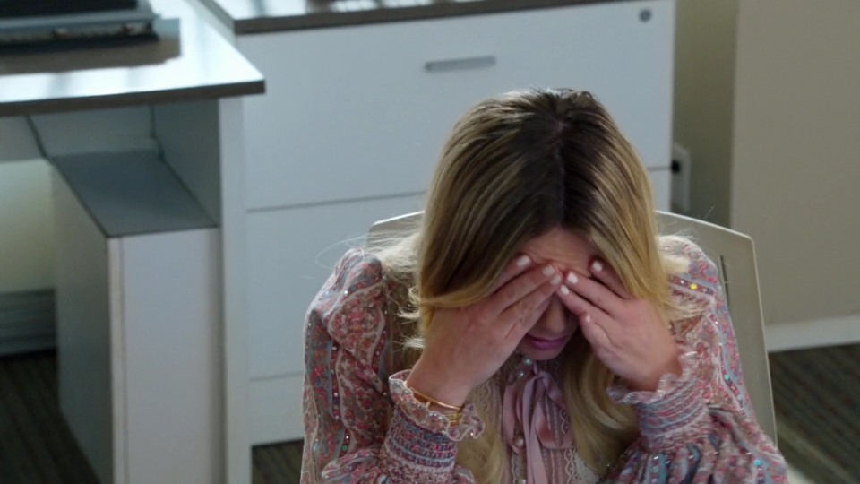 DailyDuff-dot-nl_Younger4x05TheGiftoftheMaggie0859.jpg DailyDuff-dot-nl_Younger4x05TheGiftoftheMaggie0859.jpg