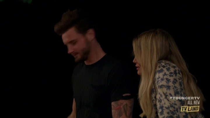 DailyDuff-dot-nl_Younger4x07FeverPitch1058.jpg