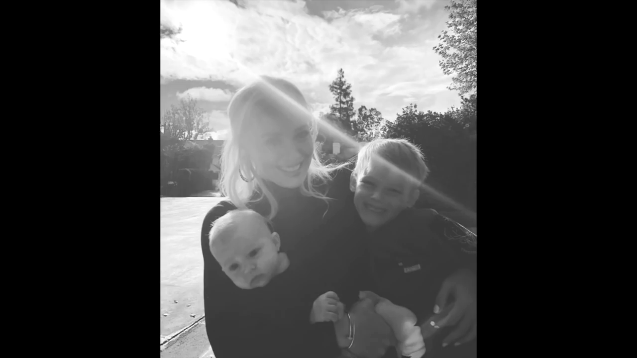 DailyDuff-dot-nl_YoungerS6-HilarysBabySuttonsBroadwayPerformanceMore0042.jpg DailyDuff-dot-nl_YoungerS6-HilarysBabySuttonsBroadwayPerformanceMore0042.jpg