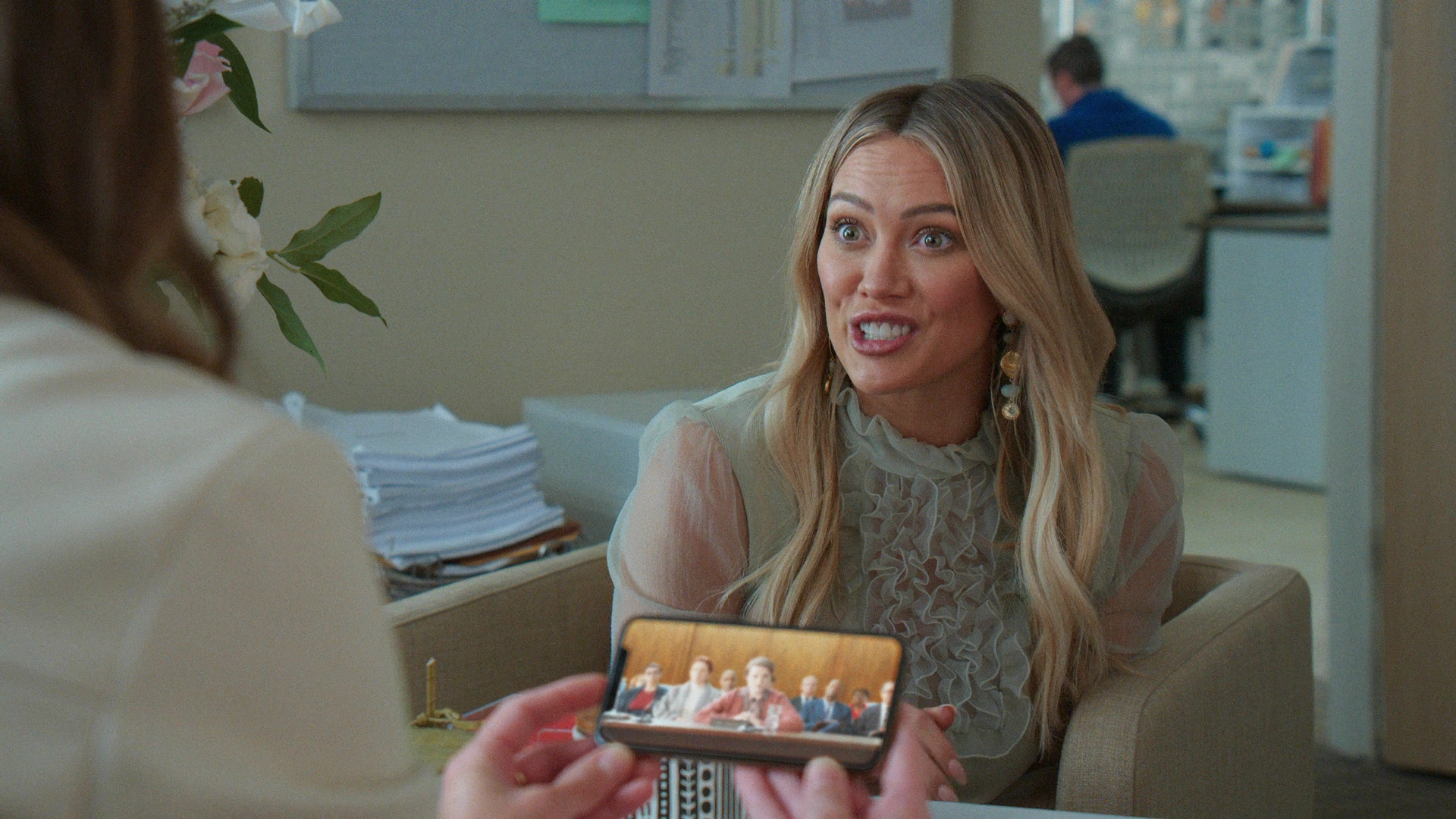 DailyDuff-dot-nl_Younger7x02ItsTheEndOfTheWorldWormGirl0151.jpg