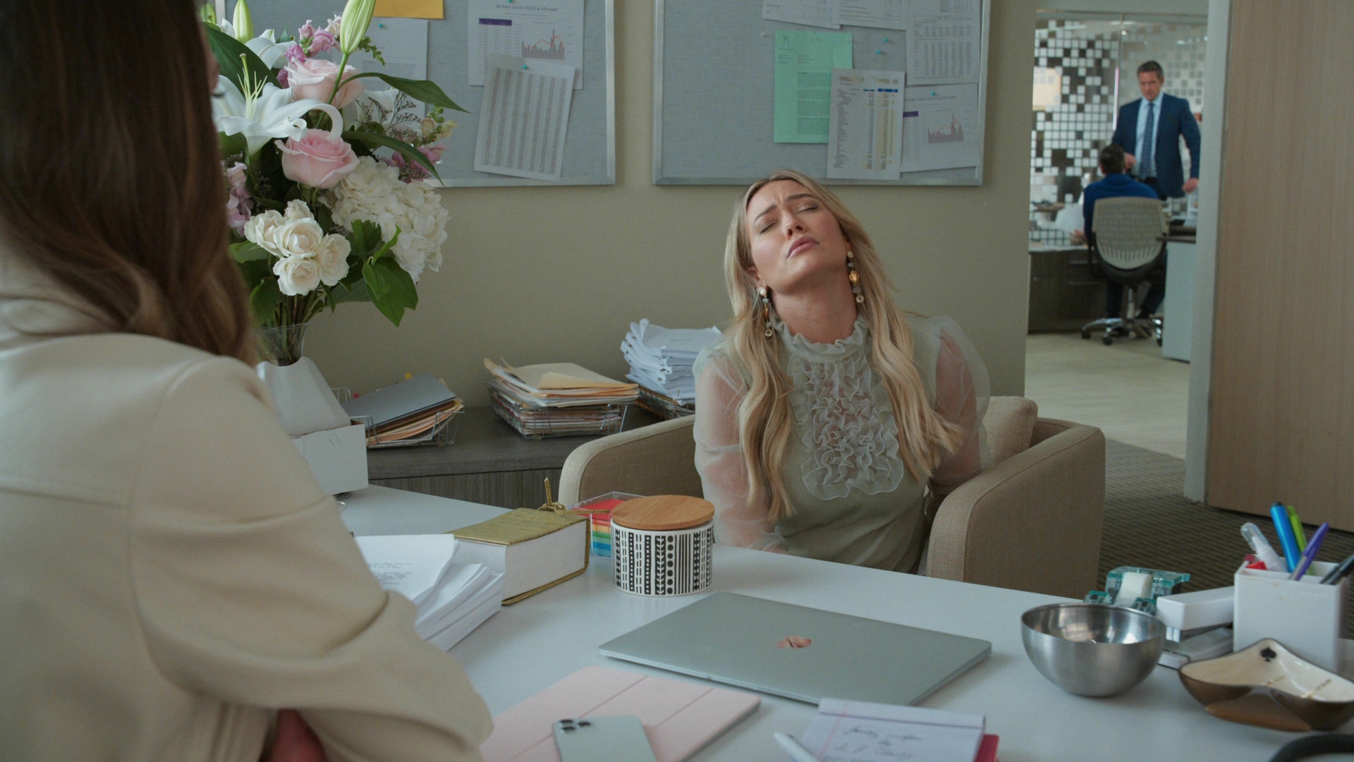 DailyDuff-dot-nl_Younger7x02ItsTheEndOfTheWorldWormGirl0173.jpg
