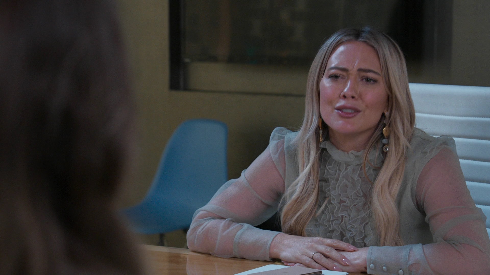DailyDuff-dot-nl_Younger7x02ItsTheEndOfTheWorldWormGirl0394.jpg