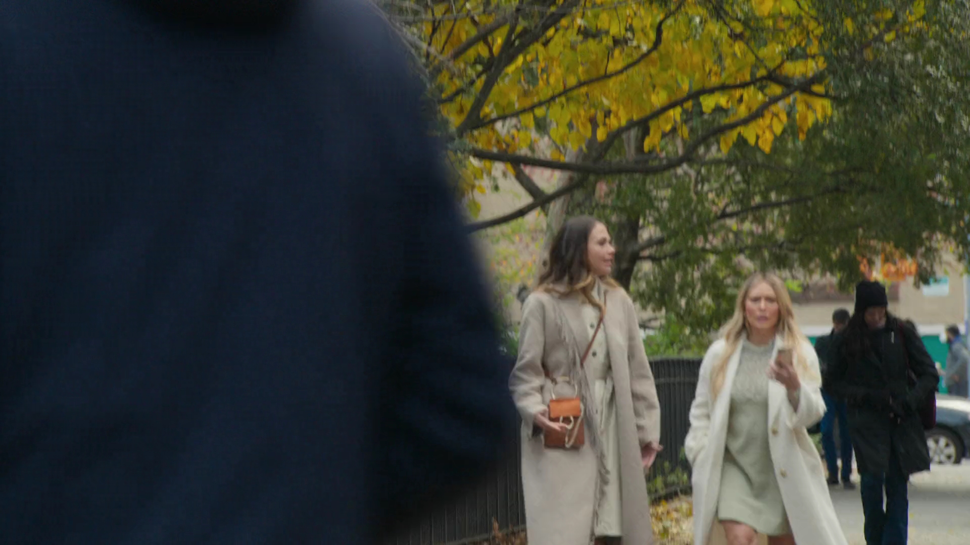 DailyDuff-dot-nl_Younger7x02ItsTheEndOfTheWorldWormGirl0404.jpg