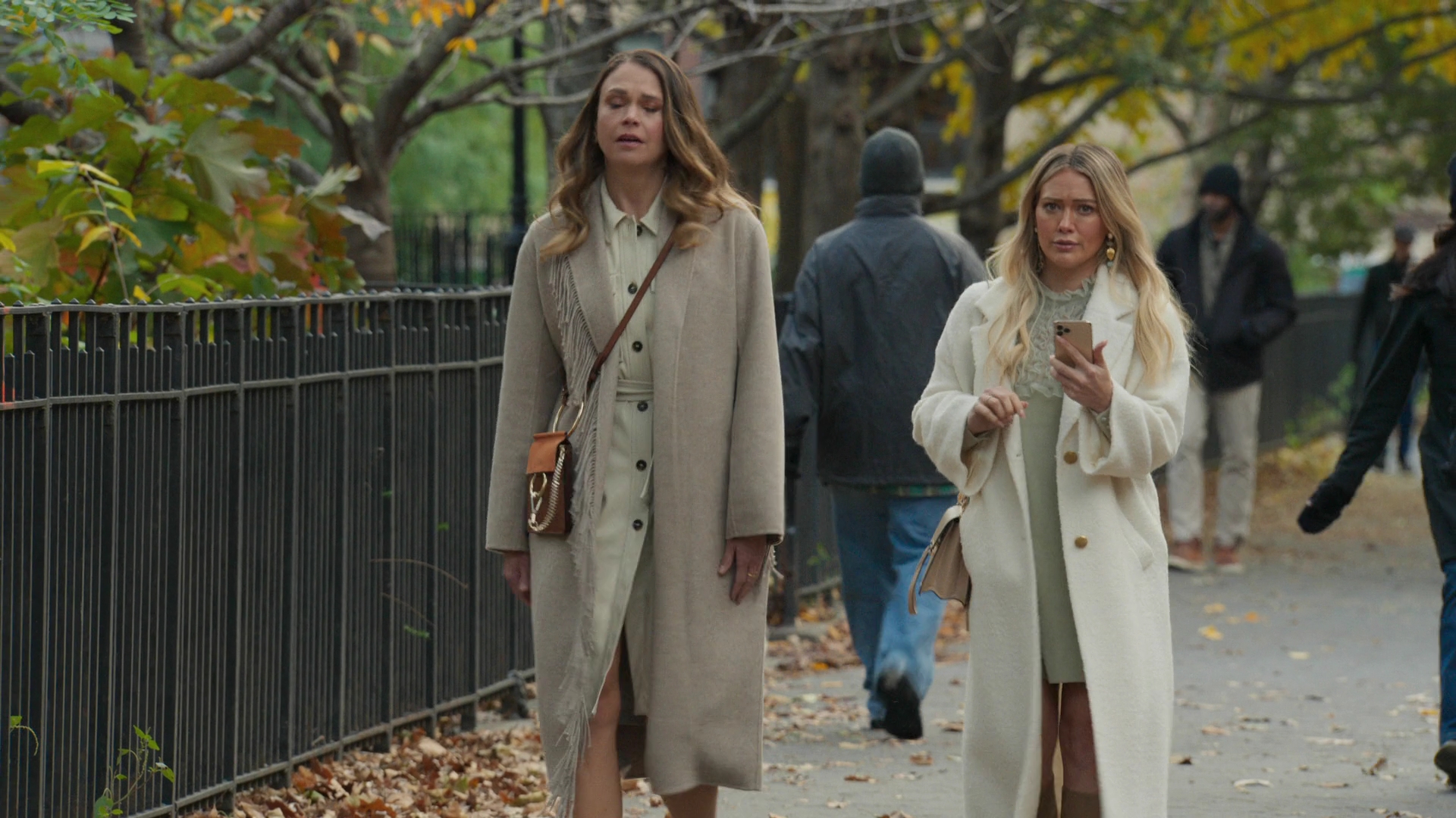 DailyDuff-dot-nl_Younger7x02ItsTheEndOfTheWorldWormGirl0432.jpg