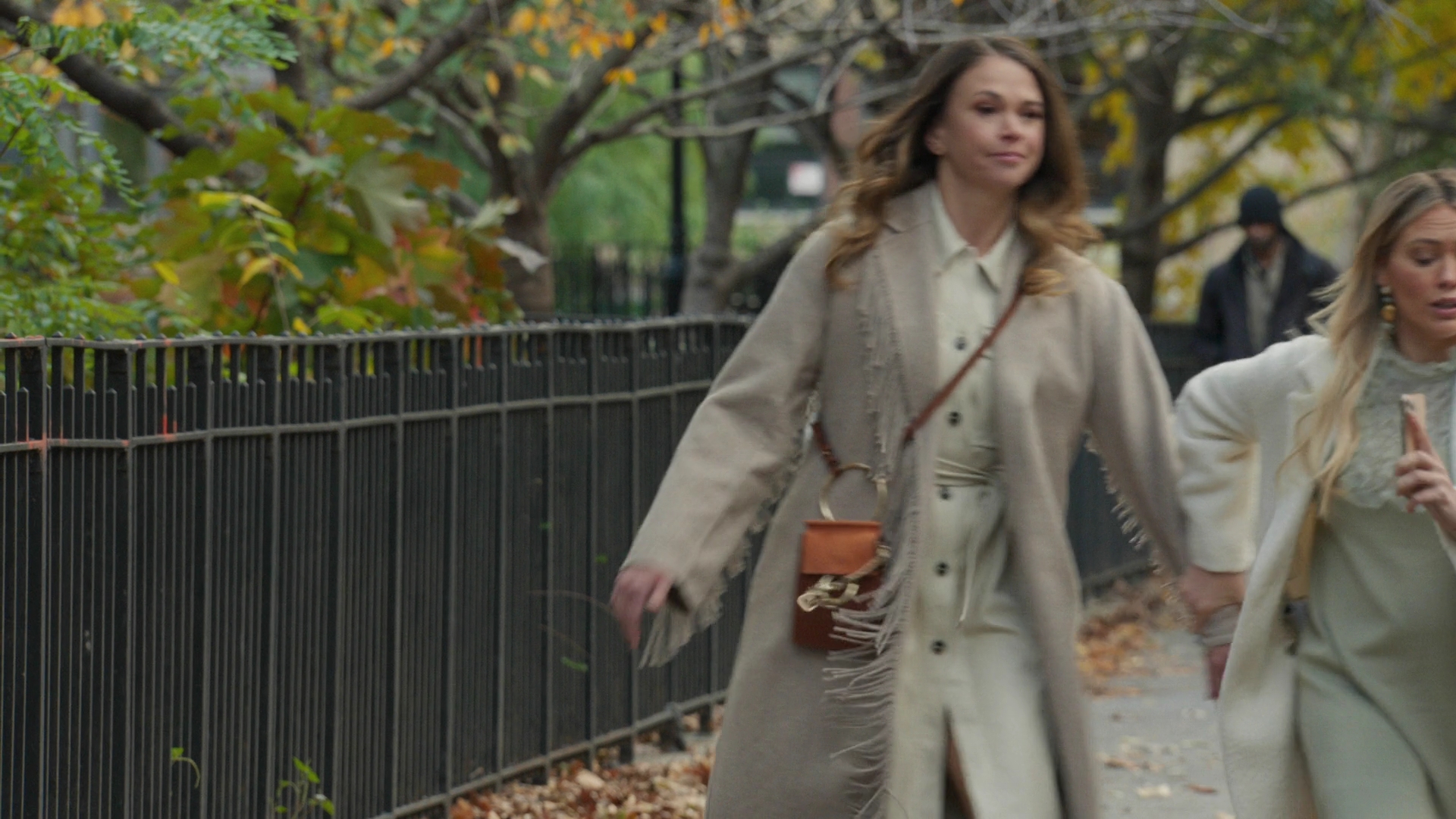 DailyDuff-dot-nl_Younger7x02ItsTheEndOfTheWorldWormGirl0437.jpg