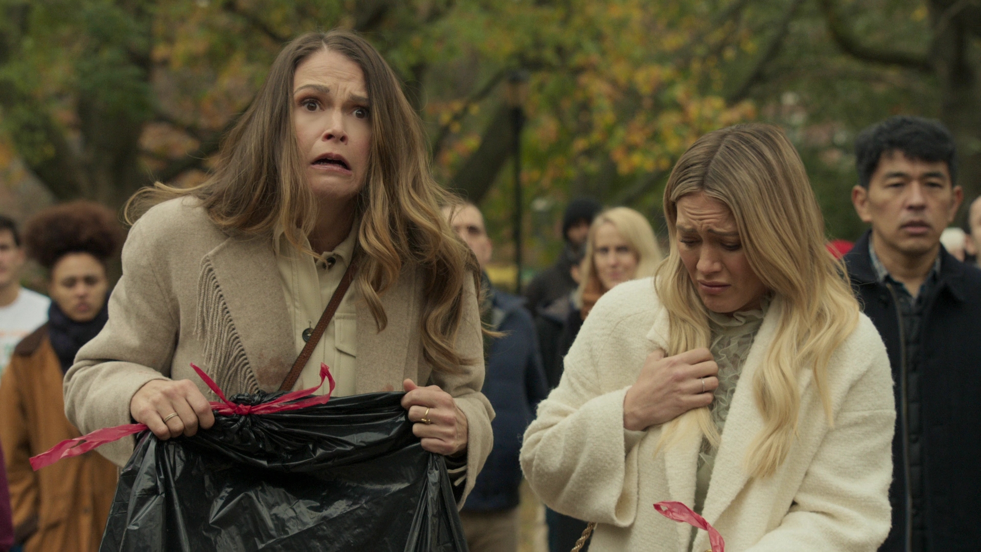 DailyDuff-dot-nl_Younger7x02ItsTheEndOfTheWorldWormGirl0500.jpg