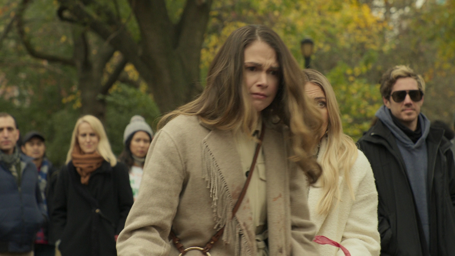 DailyDuff-dot-nl_Younger7x02ItsTheEndOfTheWorldWormGirl0504.jpg