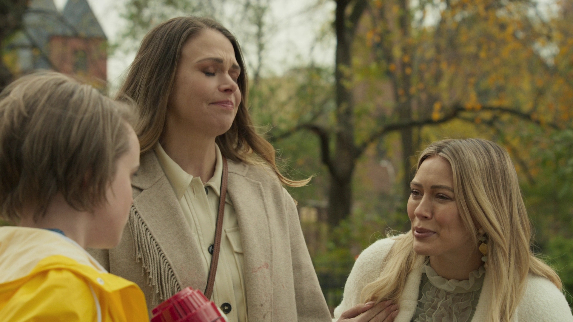DailyDuff-dot-nl_Younger7x02ItsTheEndOfTheWorldWormGirl0512.jpg