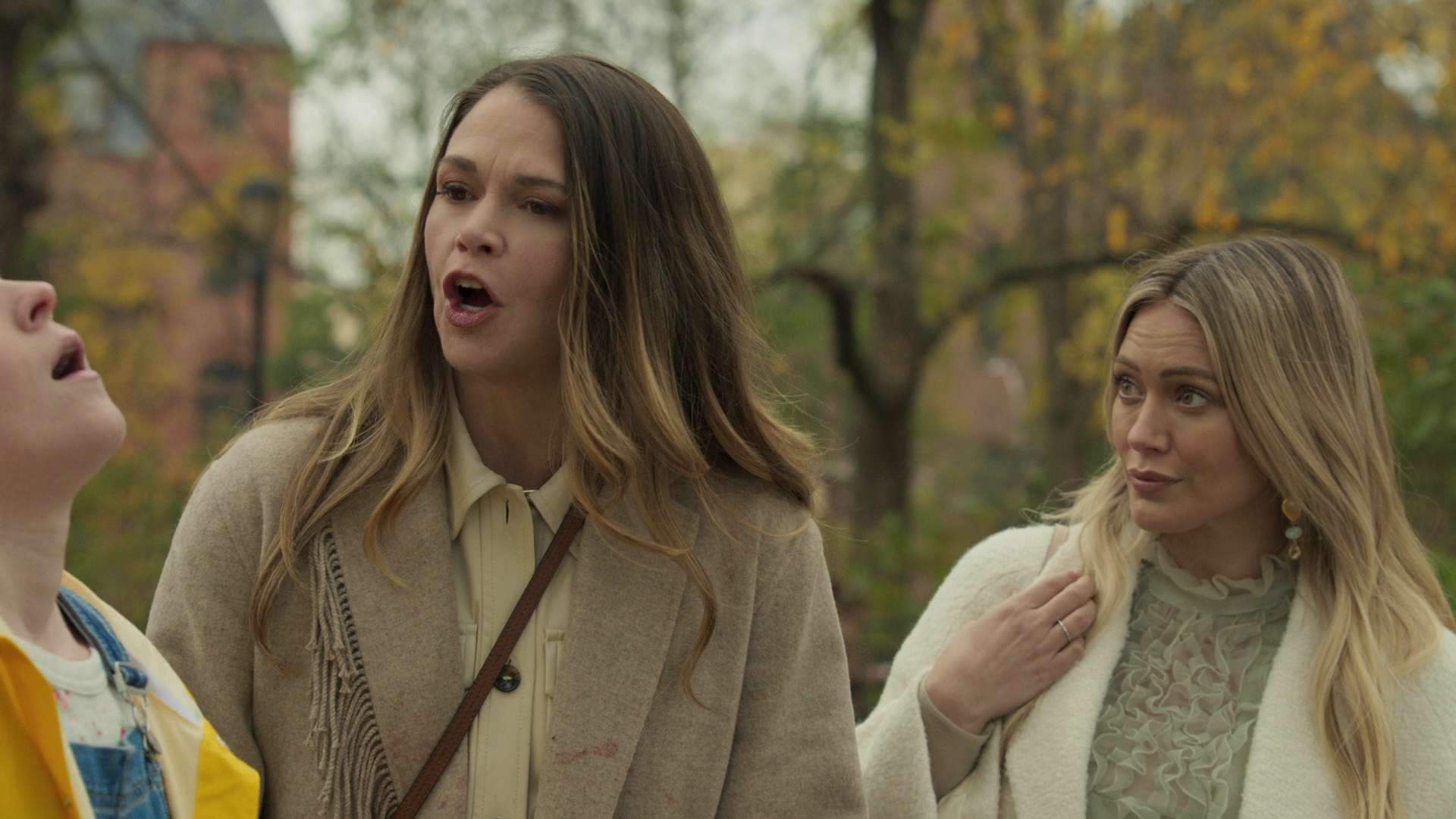 DailyDuff-dot-nl_Younger7x02ItsTheEndOfTheWorldWormGirl0523.jpg