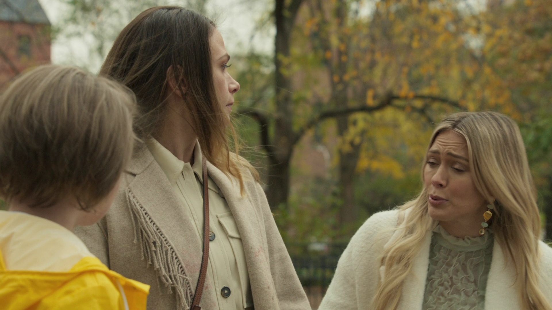 DailyDuff-dot-nl_Younger7x02ItsTheEndOfTheWorldWormGirl0528.jpg