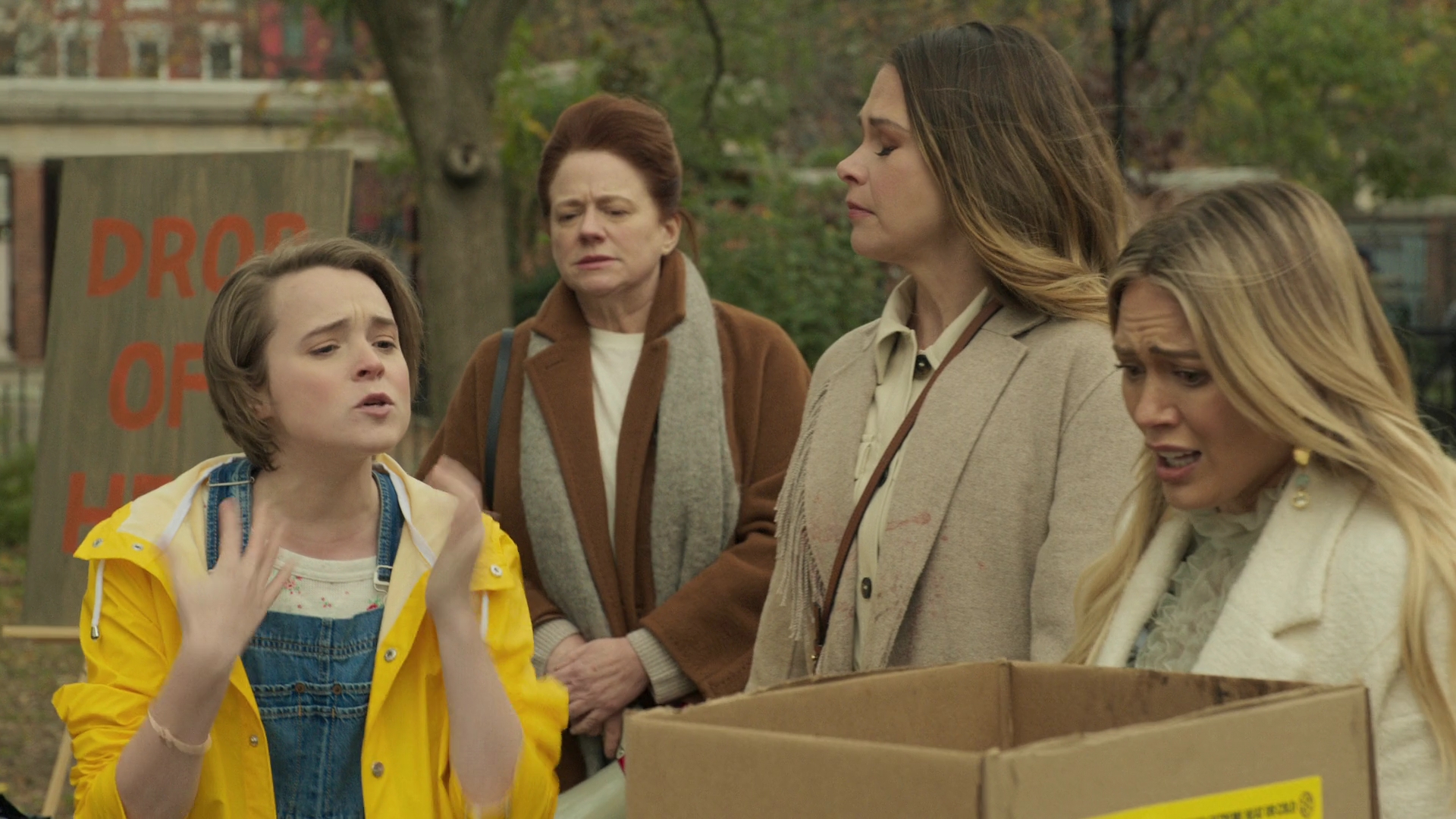 DailyDuff-dot-nl_Younger7x02ItsTheEndOfTheWorldWormGirl0562.jpg