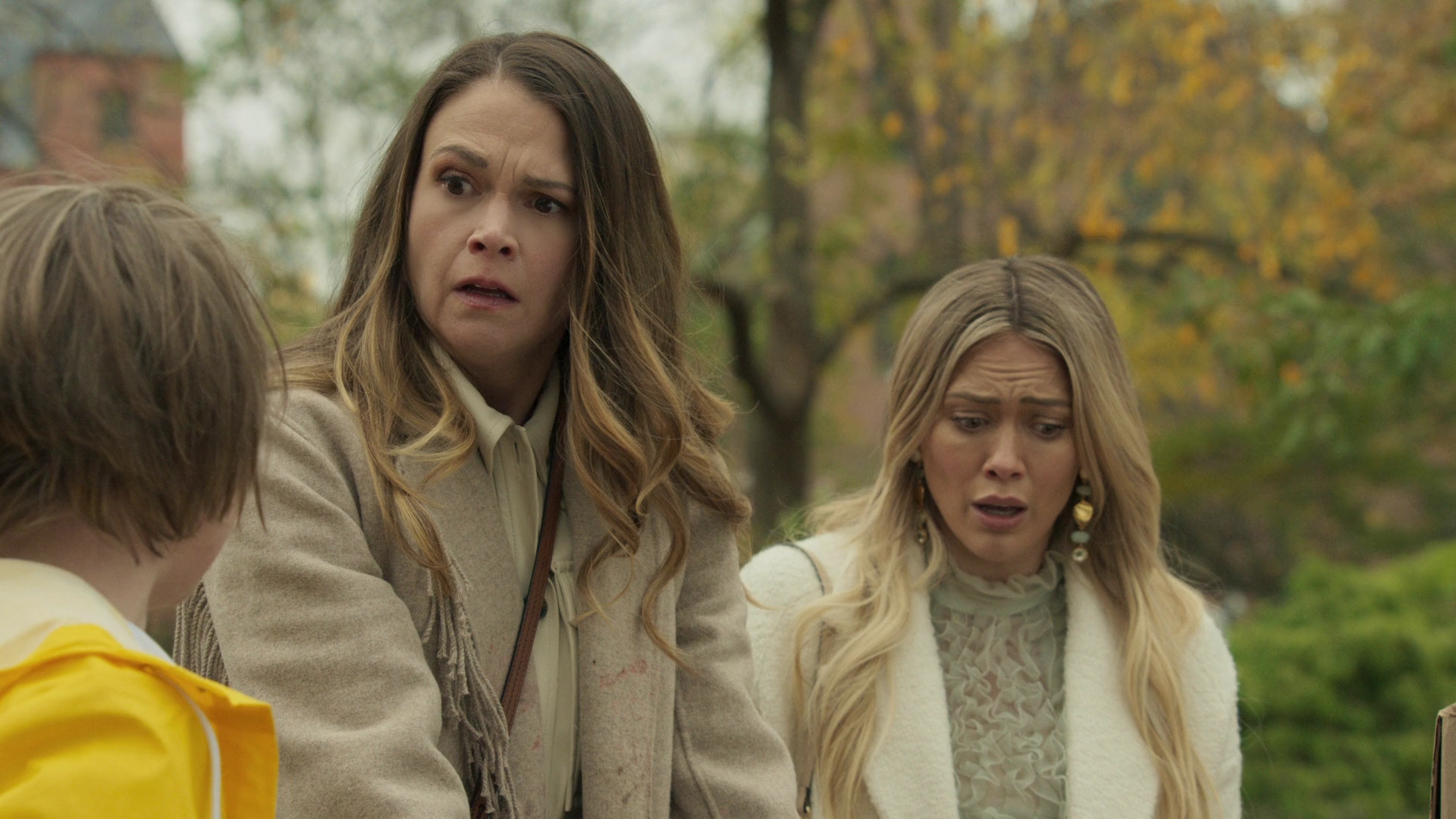 DailyDuff-dot-nl_Younger7x02ItsTheEndOfTheWorldWormGirl0620.jpg