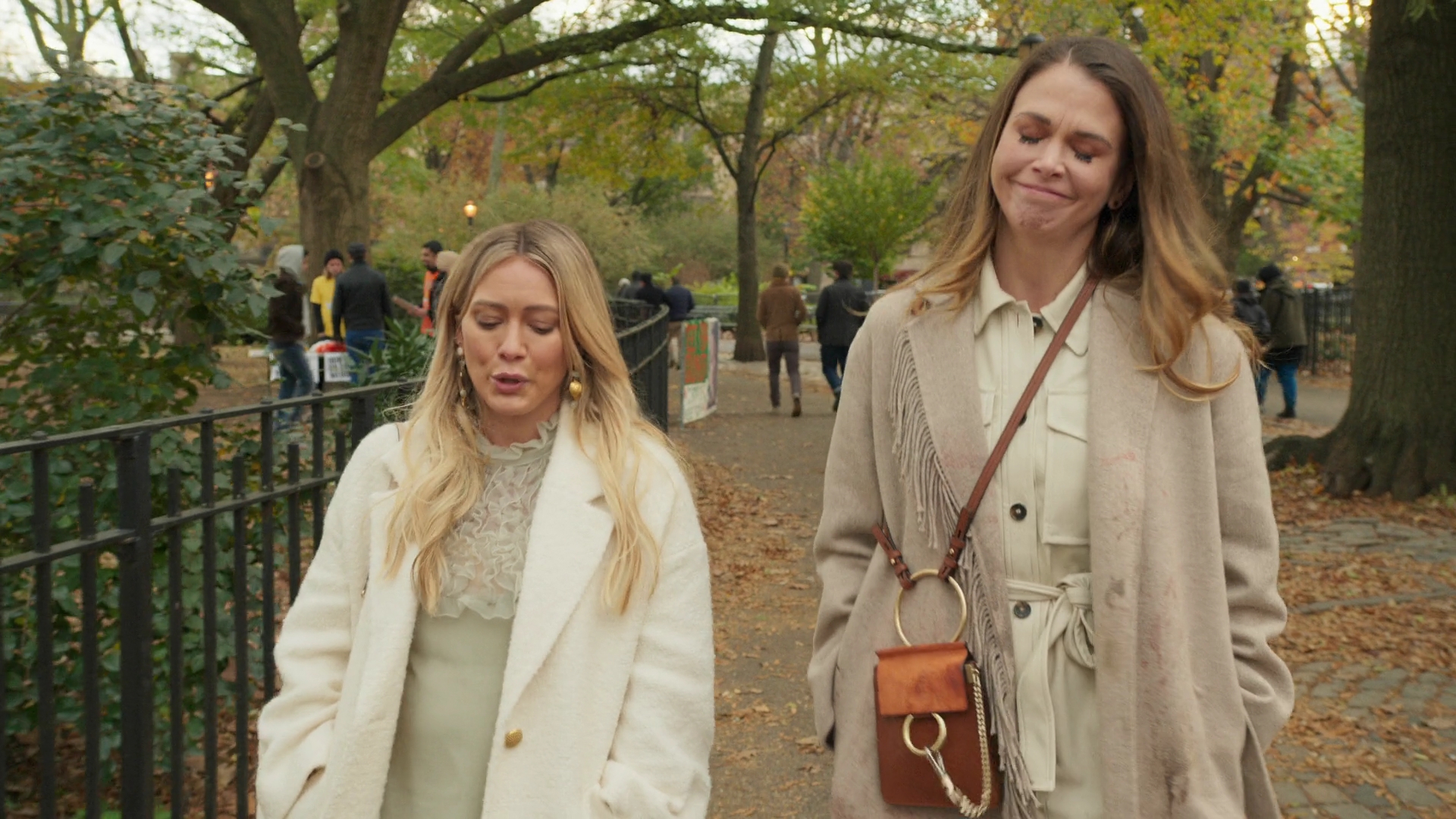 DailyDuff-dot-nl_Younger7x02ItsTheEndOfTheWorldWormGirl0668.jpg