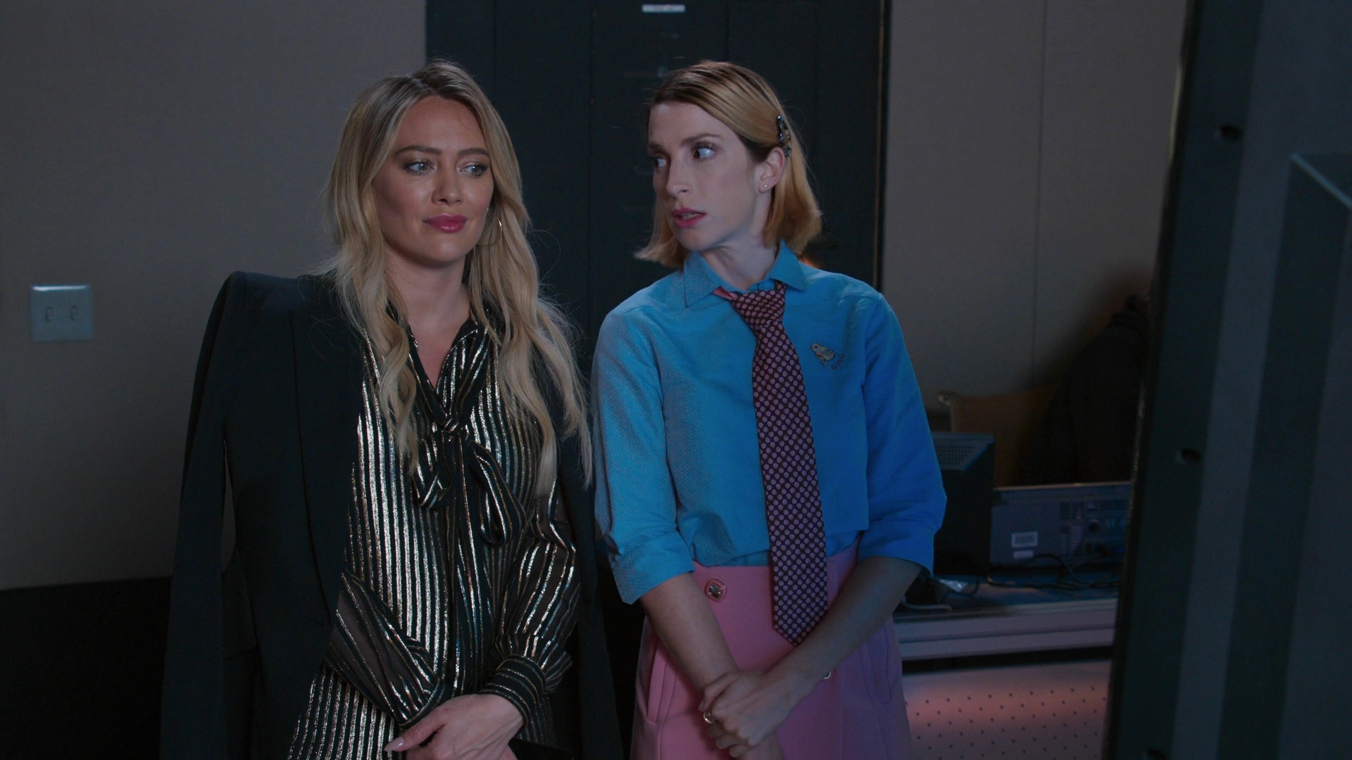 DailyDuff-dot-nl_Younger7x02ItsTheEndOfTheWorldWormGirl0927.jpg