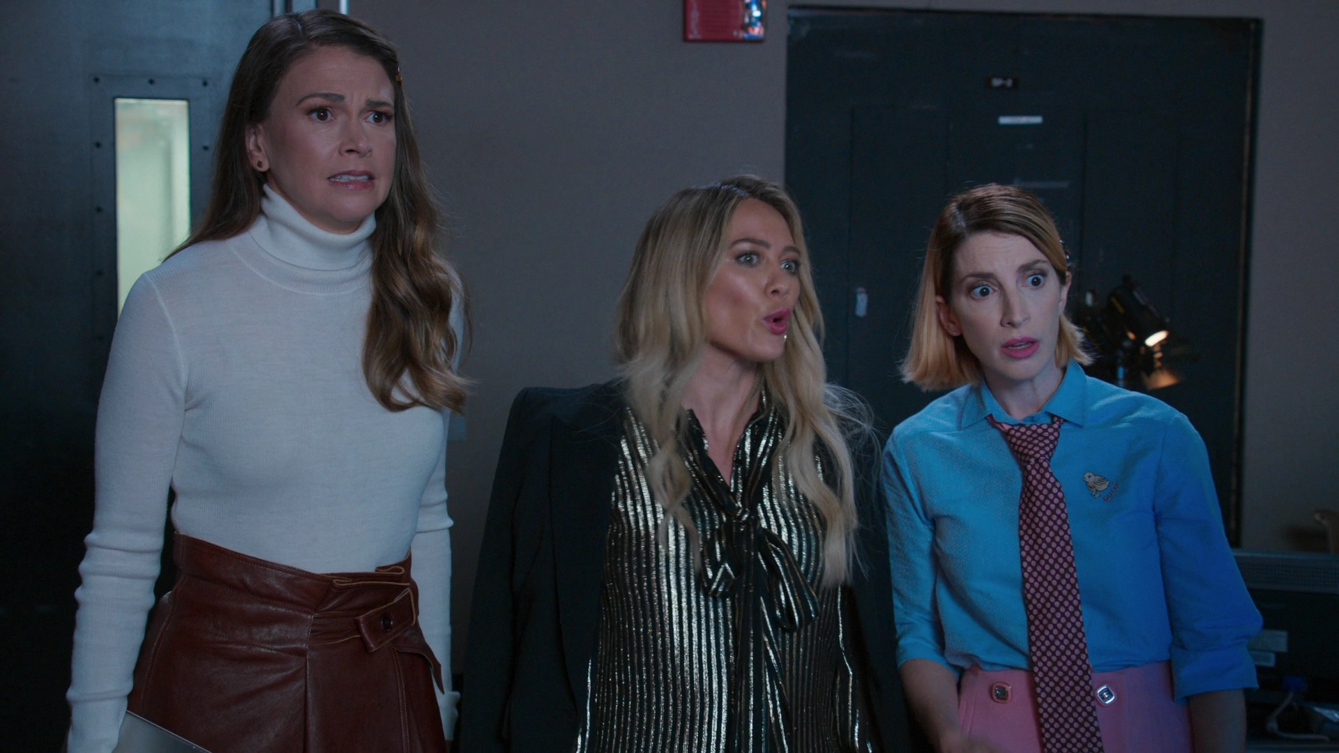 DailyDuff-dot-nl_Younger7x02ItsTheEndOfTheWorldWormGirl1015.jpg
