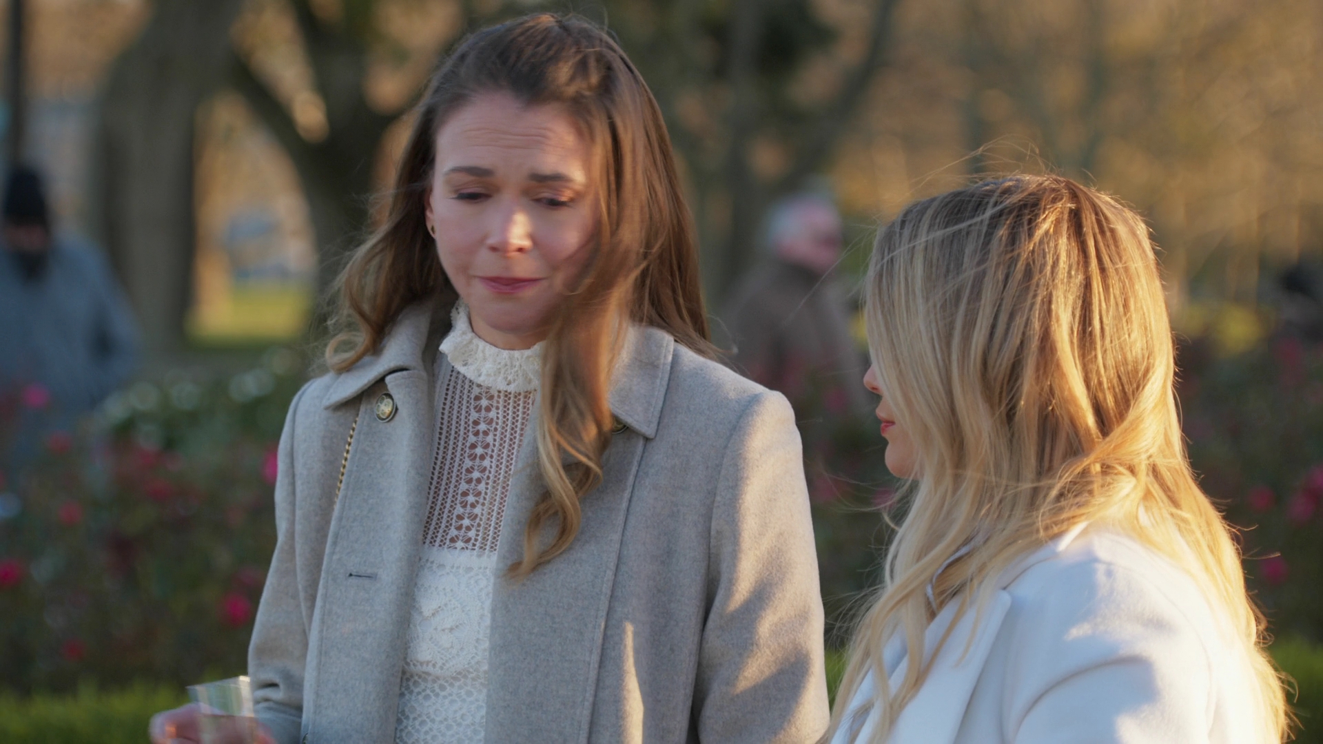 DailyDuff-dot-nl_Younger7x02ItsTheEndOfTheWorldWormGirl1185.jpg
