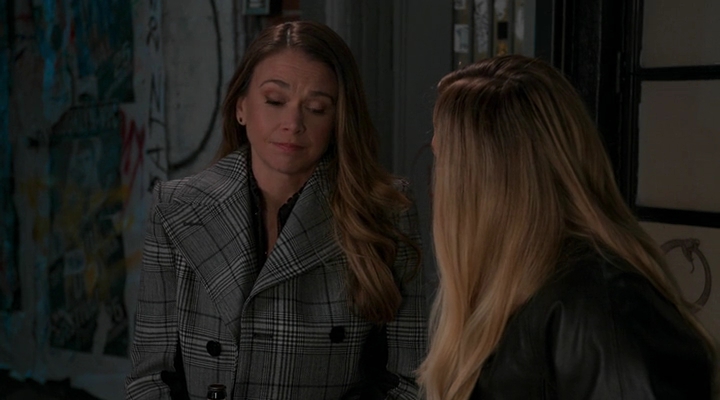 DailyDuff-dot-nl_Younger7x06-0843.jpg