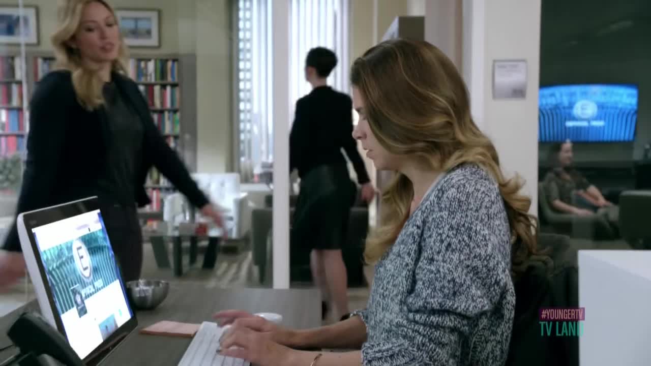 DailyDuff-dot-nl_Younger1x01-00156.jpg