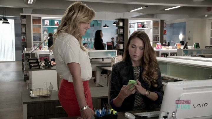 DailyDuff-dot-nl_Younger1x03-0174.jpg