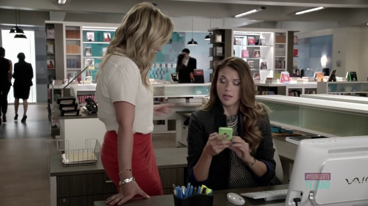 DailyDuff-dot-nl_Younger1x03-0186.jpg