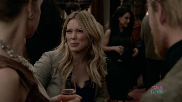 DailyDuff-dot-nl_Younger1x03-0614.jpg