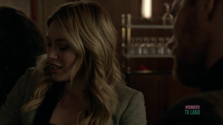 DailyDuff-dot-nl_Younger1x03-0884.jpg