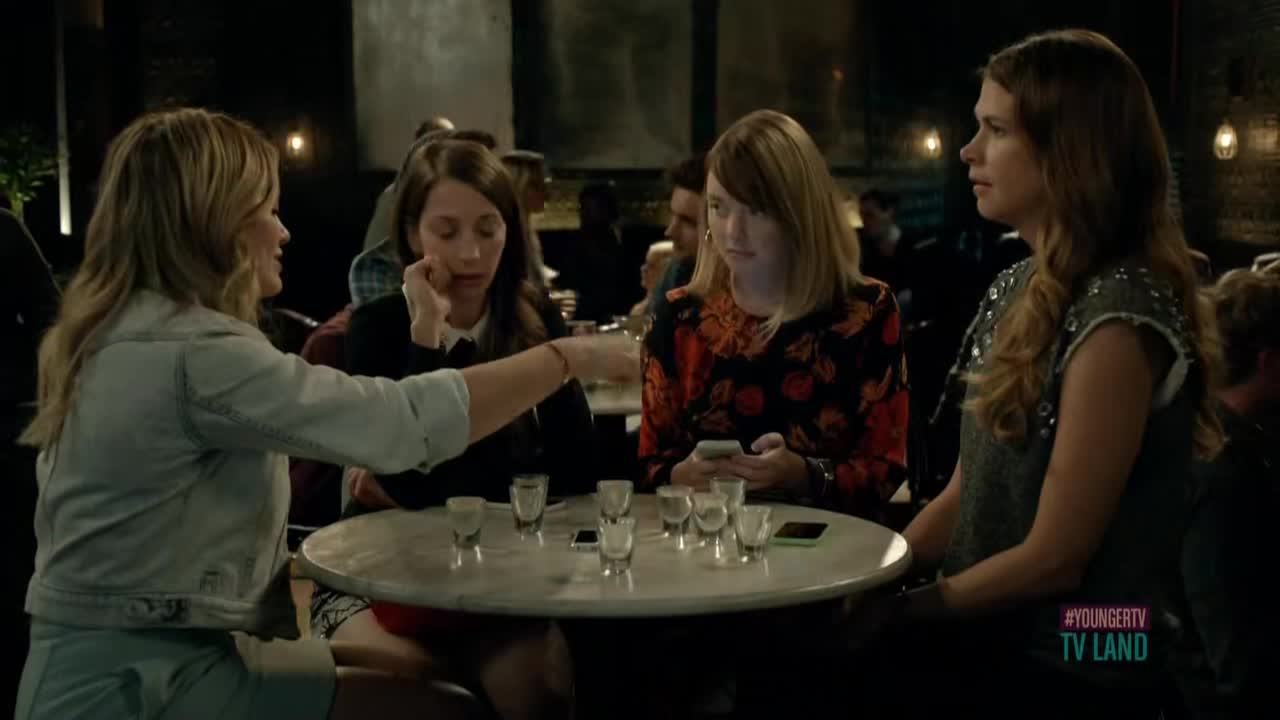 DailyDuff-dot-nl_Younger1x05-00163.jpg