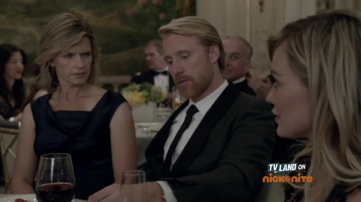 DailyDuff-dot-nl_Younger1x09-0847.jpg