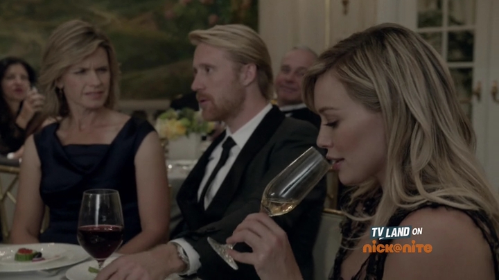 DailyDuff-dot-nl_Younger1x09-0849.jpg