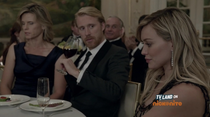 DailyDuff-dot-nl_Younger1x09-0858.jpg