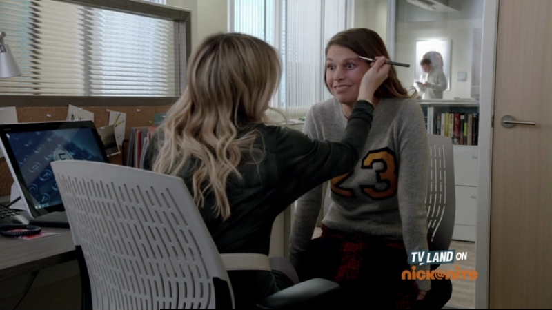DailyDuff-dot-nl_Younger1x09-0461.jpg